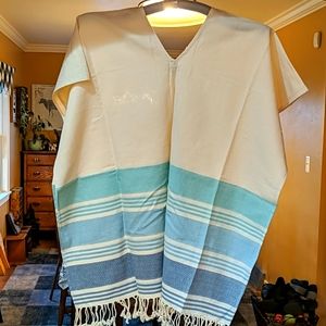 🌟🌟🌟 3 for $25-Poncho/cover-up